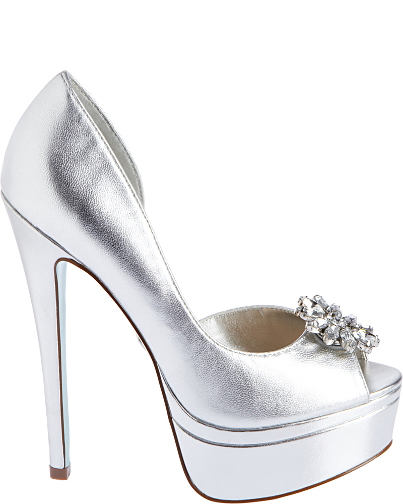 Betsey Johnson Debuts New Bridal Shoe Collection | Style to the Aisle